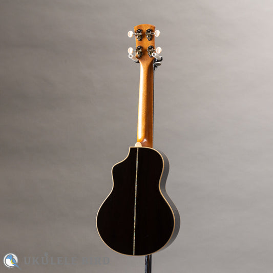 Ayers Uluru UC09A-C BW3.0JP-C