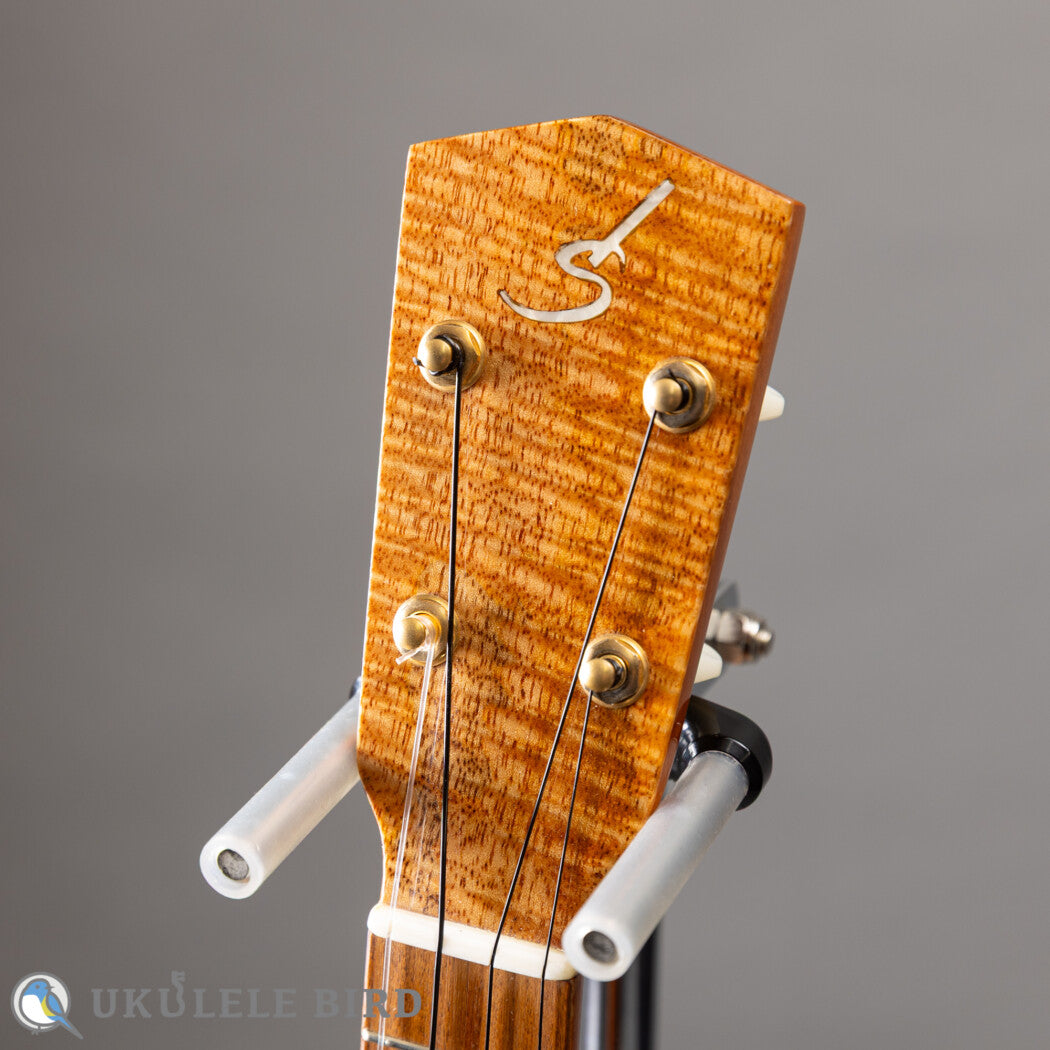 Da Silva Concert Hawaiian Mango 2018 used