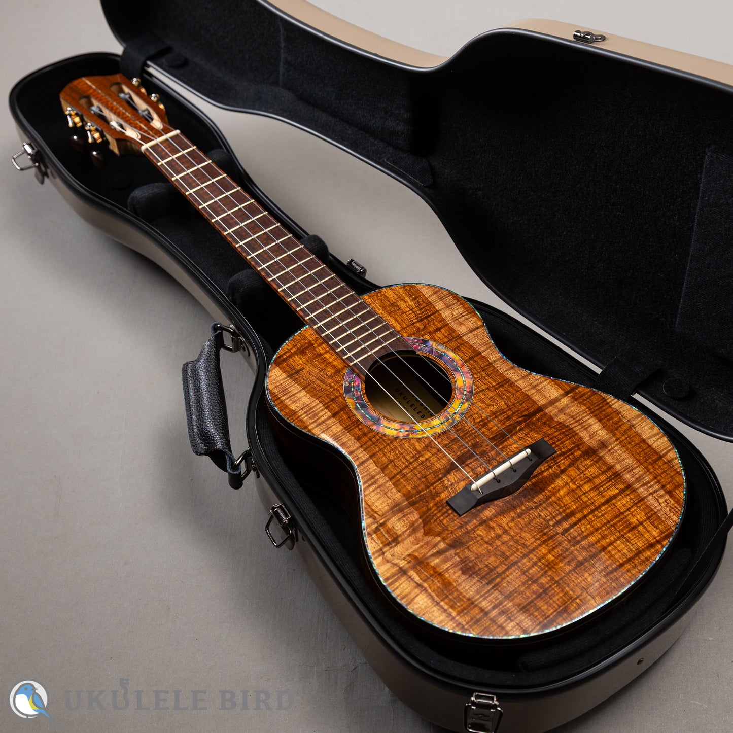 Joji Yoshida Guitars & Ukuleles #105 Tenor