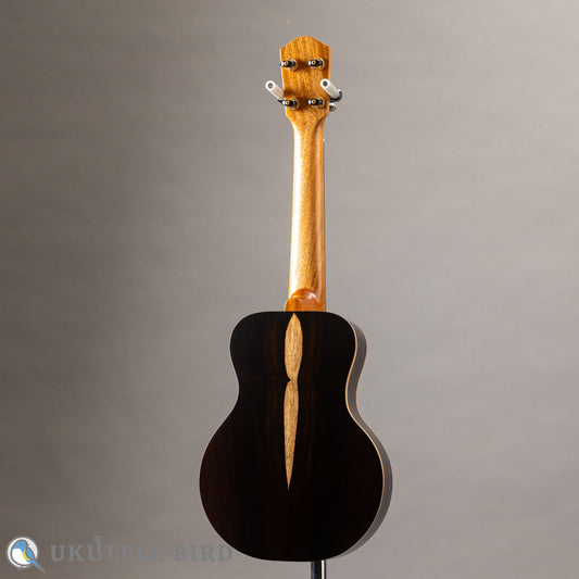 Matsui Ukulele Five-D Laughing Concert