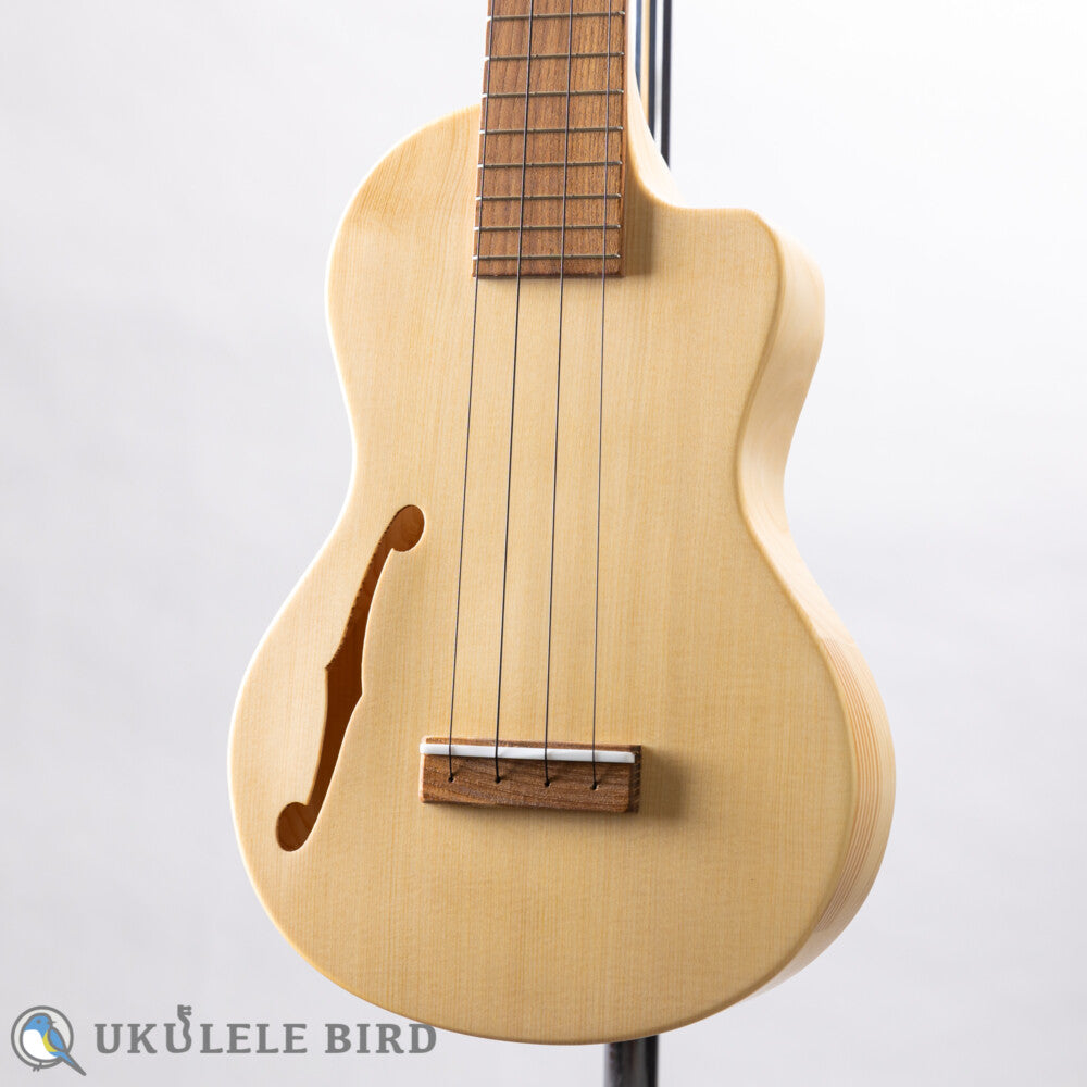 Quiam Ezo's Ukulele Throughneck Concert F