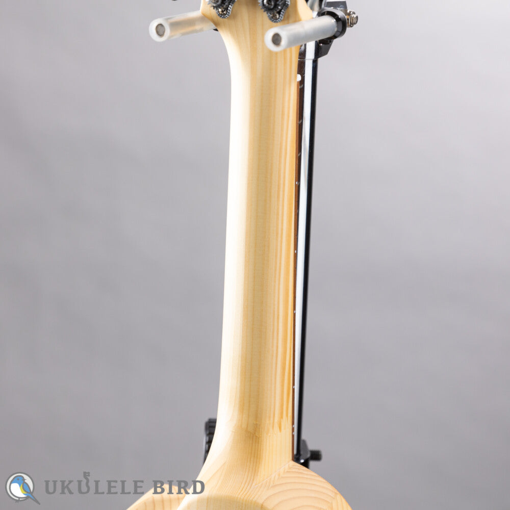 Quiam Ezo's Ukulele Throughneck Concert F