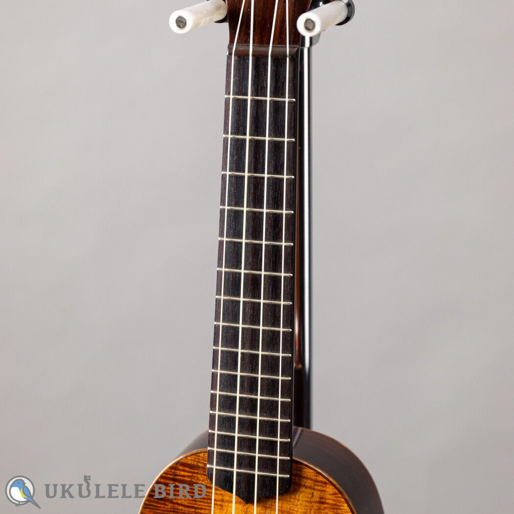 da h(ダ・アッカ)ukulele concert 14f pineapple koa rosewood