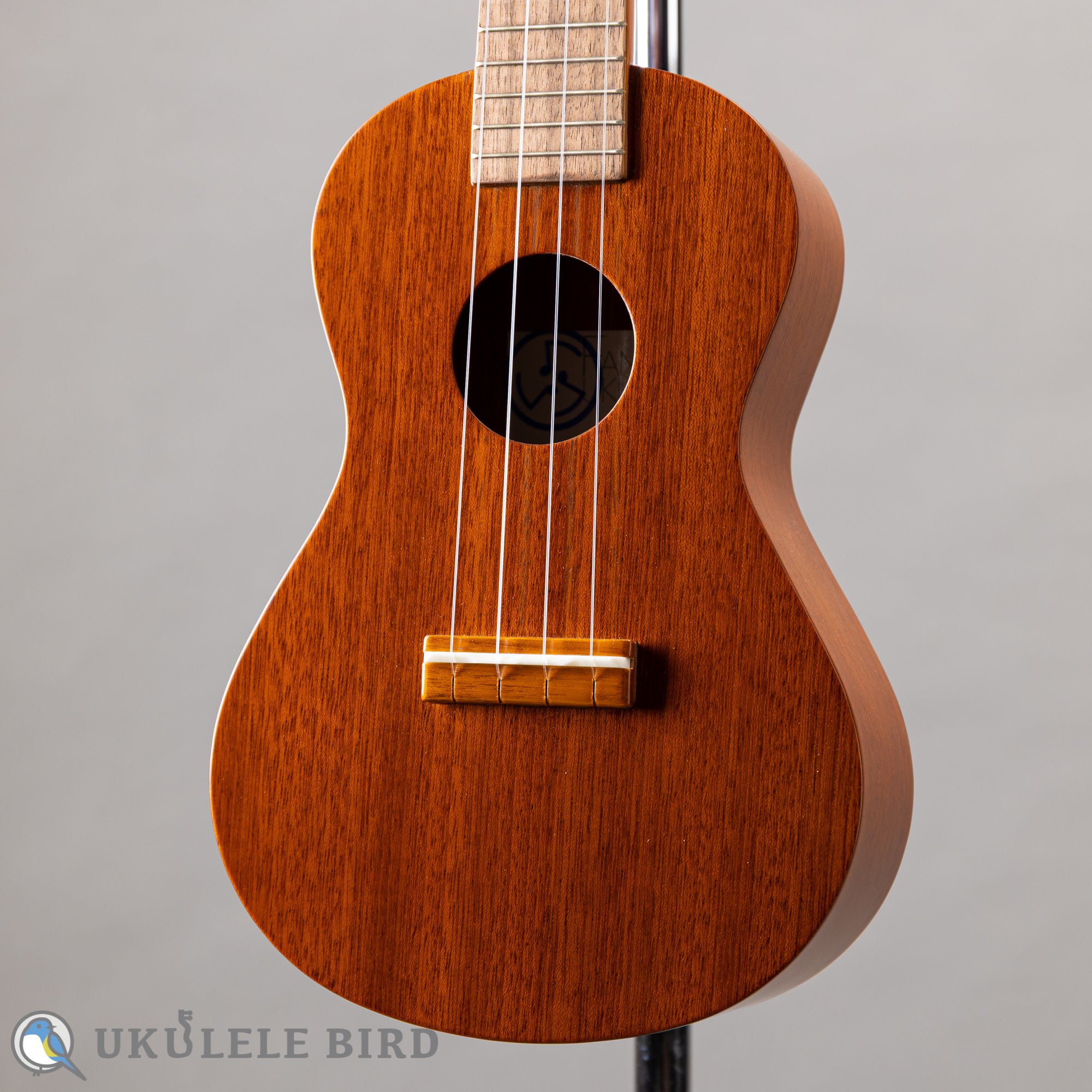 Famous FC-1G – Ukulele Bird (株式会社ラストギター) Famous FC-1G – Ukulele Bird (株式会社ラストギター)