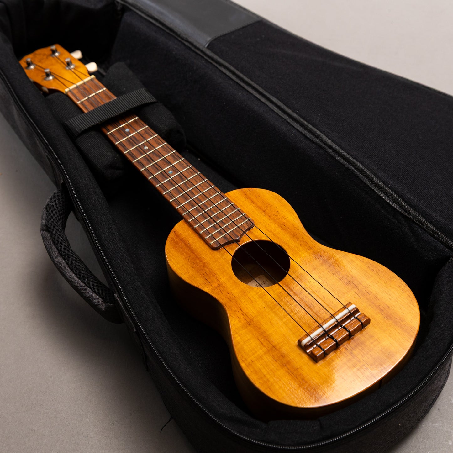 G String Soprano Longneck Koa 2005