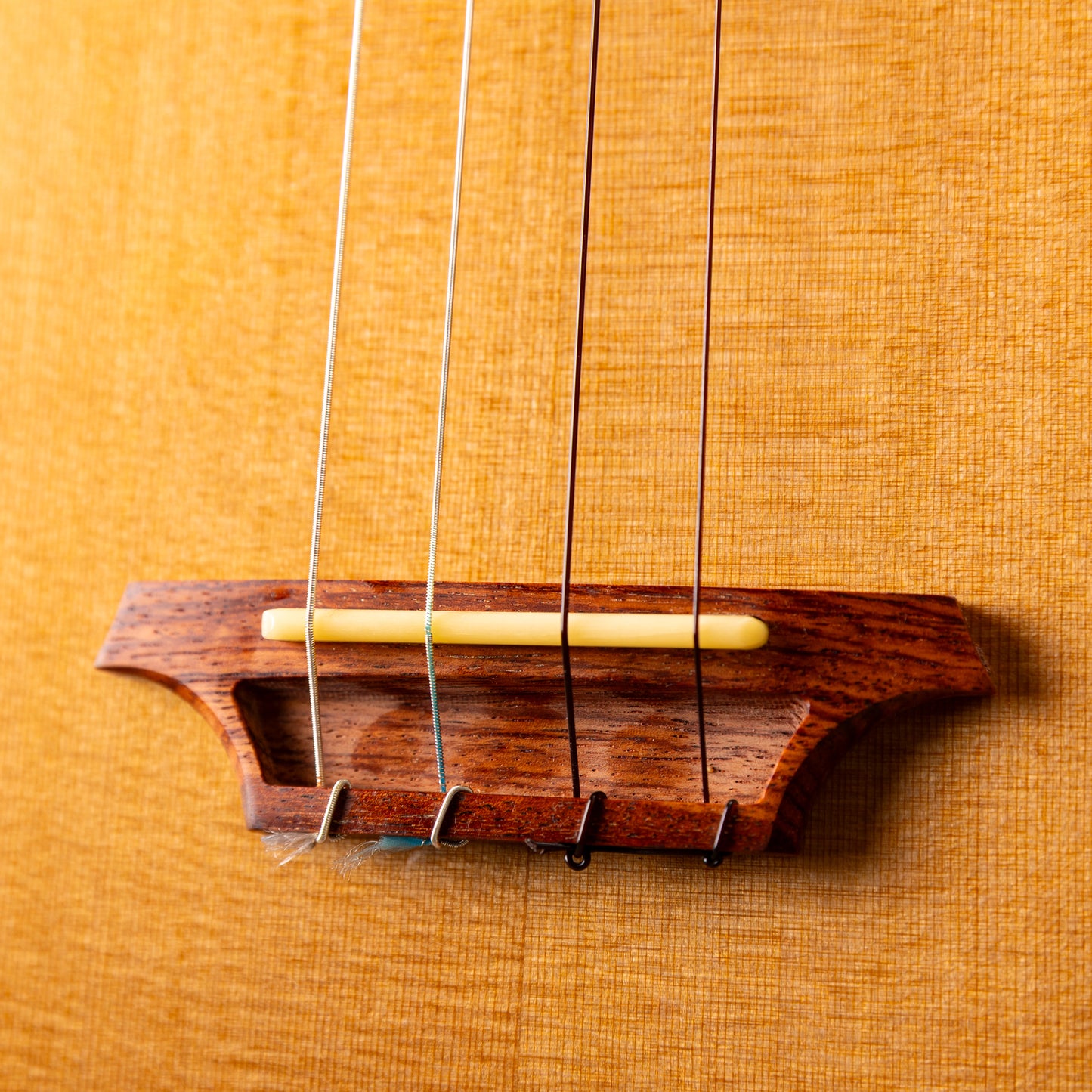 Hozen Green Label Baritone Red Cedar Indian Rosewood
