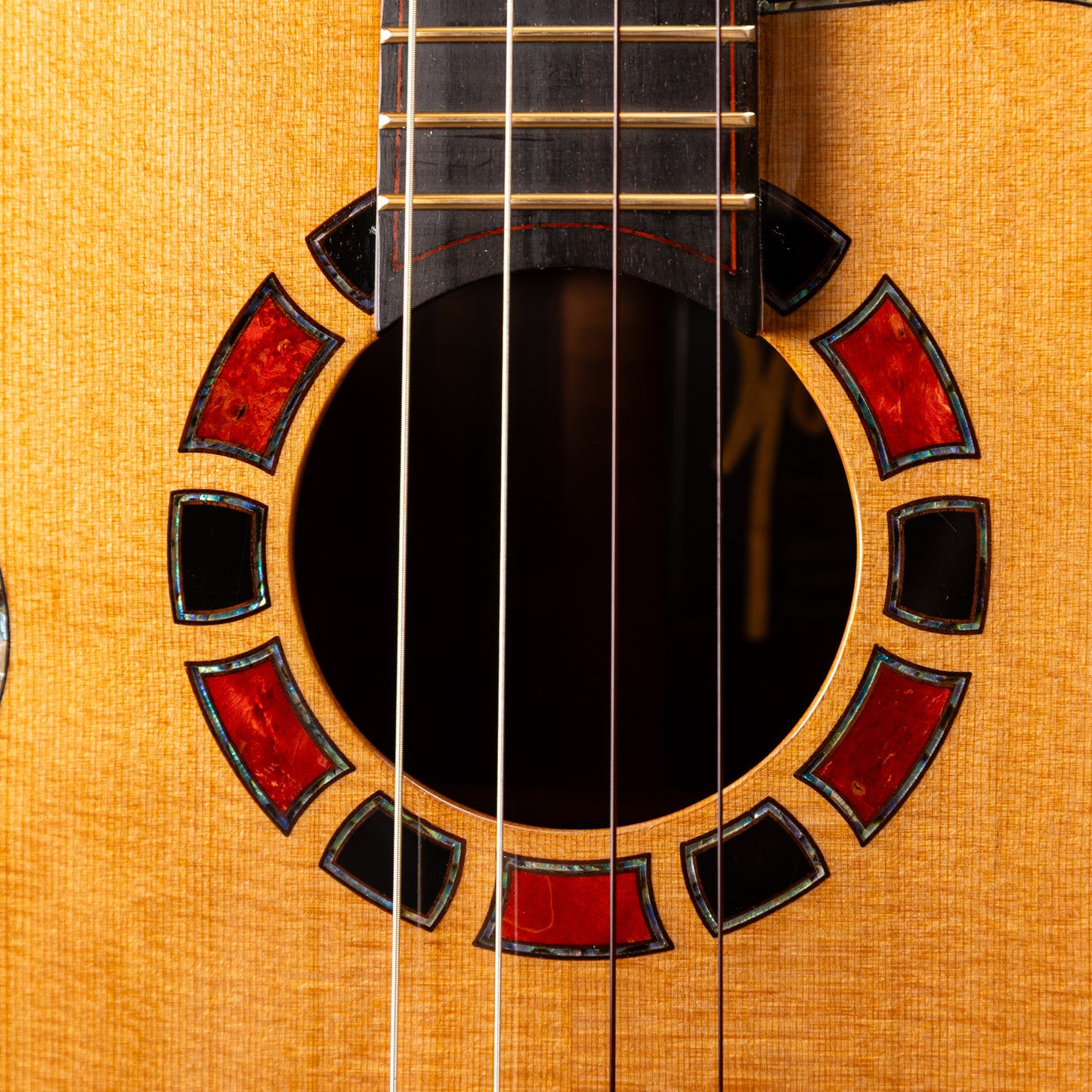 Hozen Green Label Baritone Red Cedar Indian Rosewood