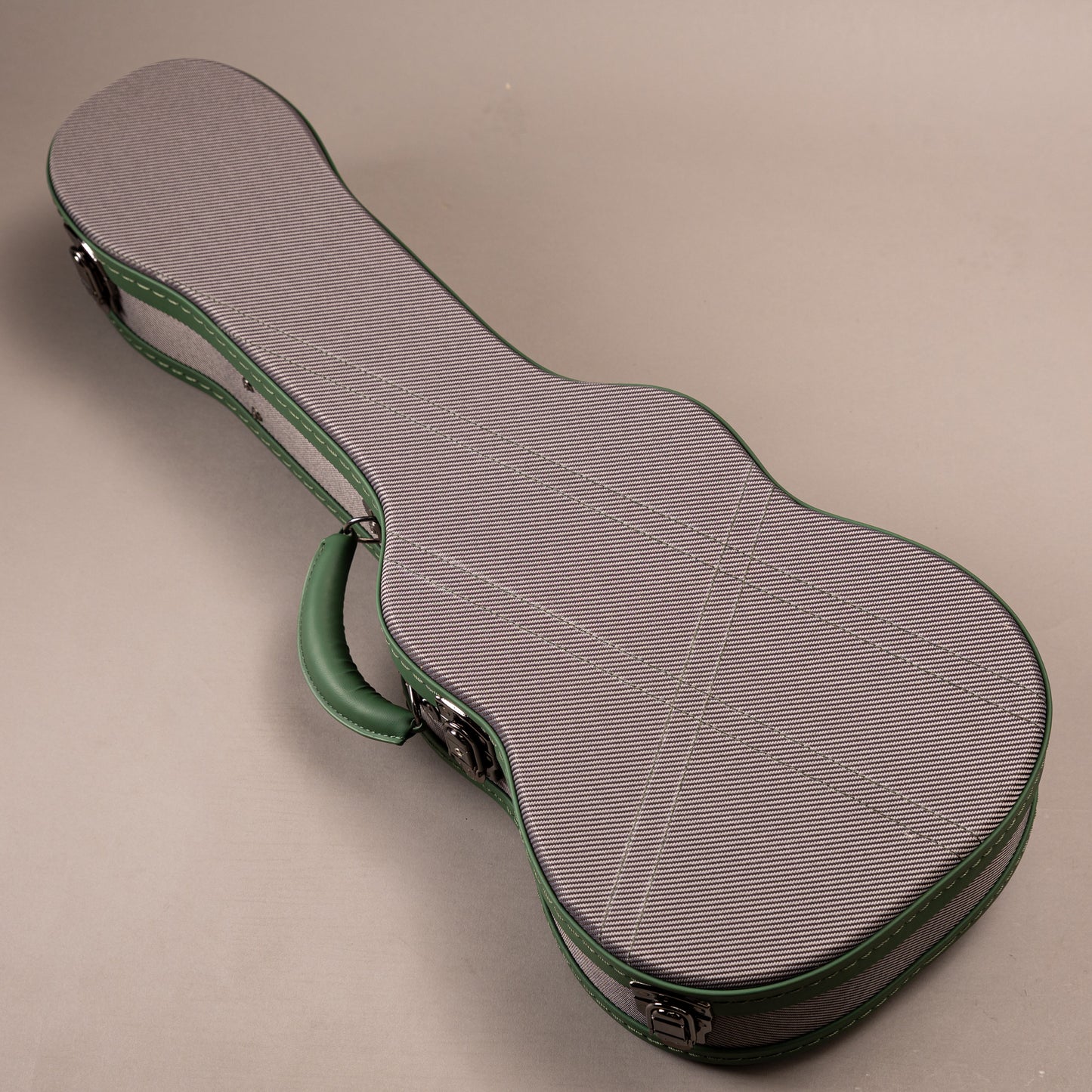 Hozen Green Label Guitalele Red Cedar  Mexican Cocobolo