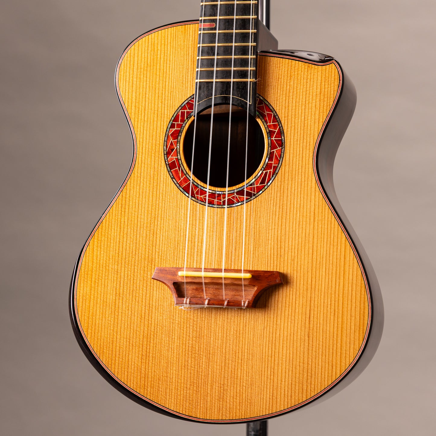 Hozen Green Label Tenor Red Cedar Mexican Cocobolo