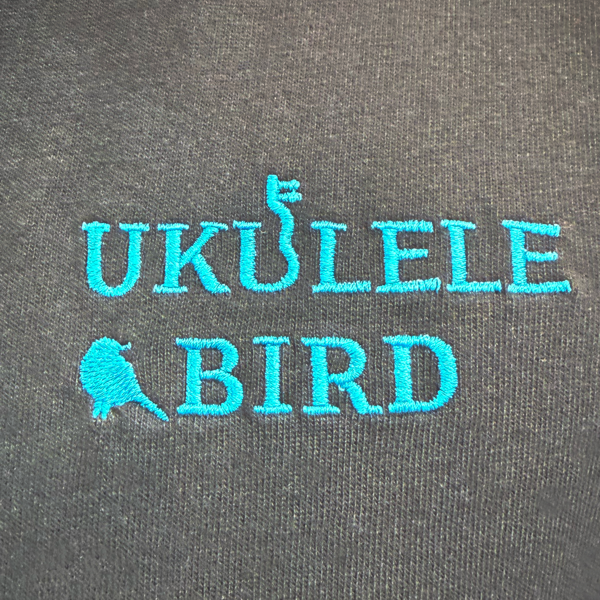 ウクレレバードロゴ刺繍ブラックTシャツ