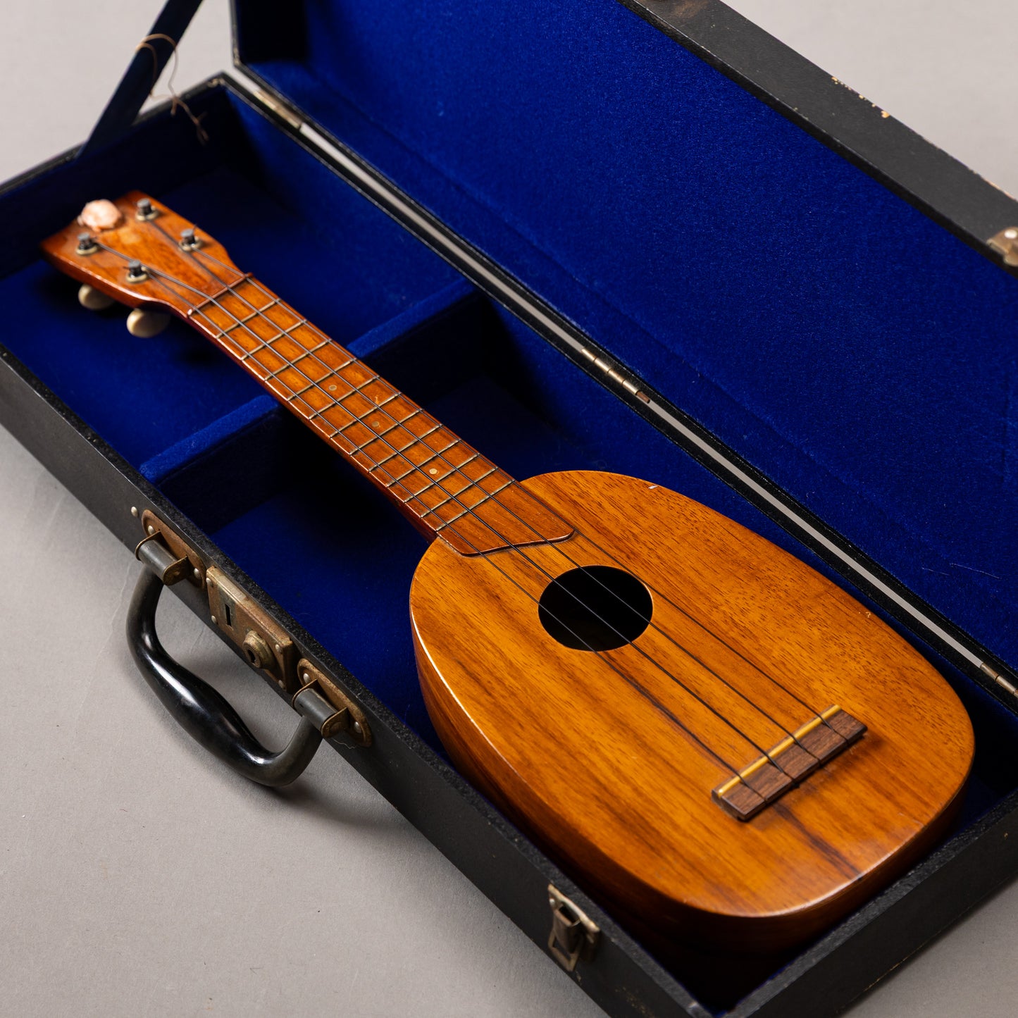 Kamaka Soprano Pineapple Gold Label 1960s