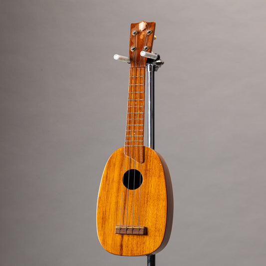 Kamaka Soprano Pineapple Gold Label 1960s