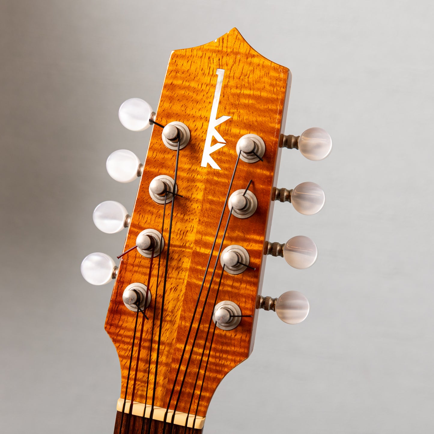 KAMAKA HF-38    2011