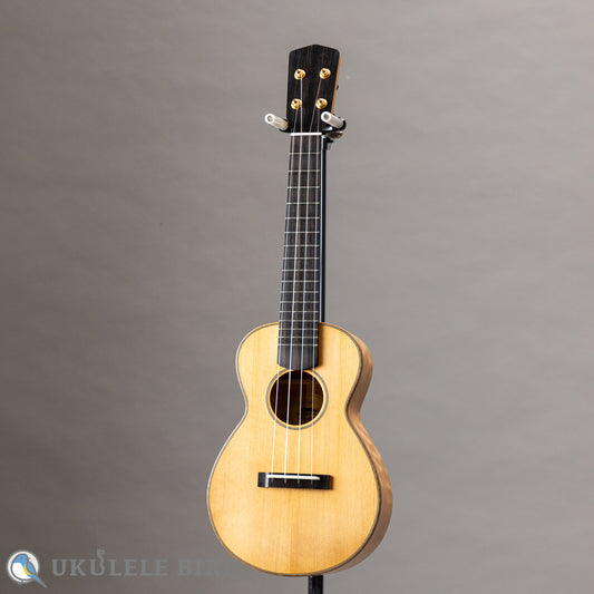 Moodyville Ukulele Torrefied Spruce x Quilted Maple Concert 5th Anni