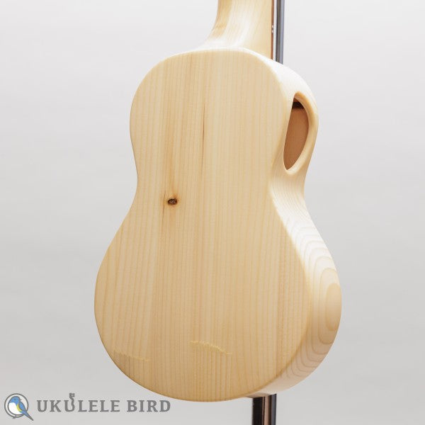 Quiam Ezo's Ukulele Through neck Soprano F