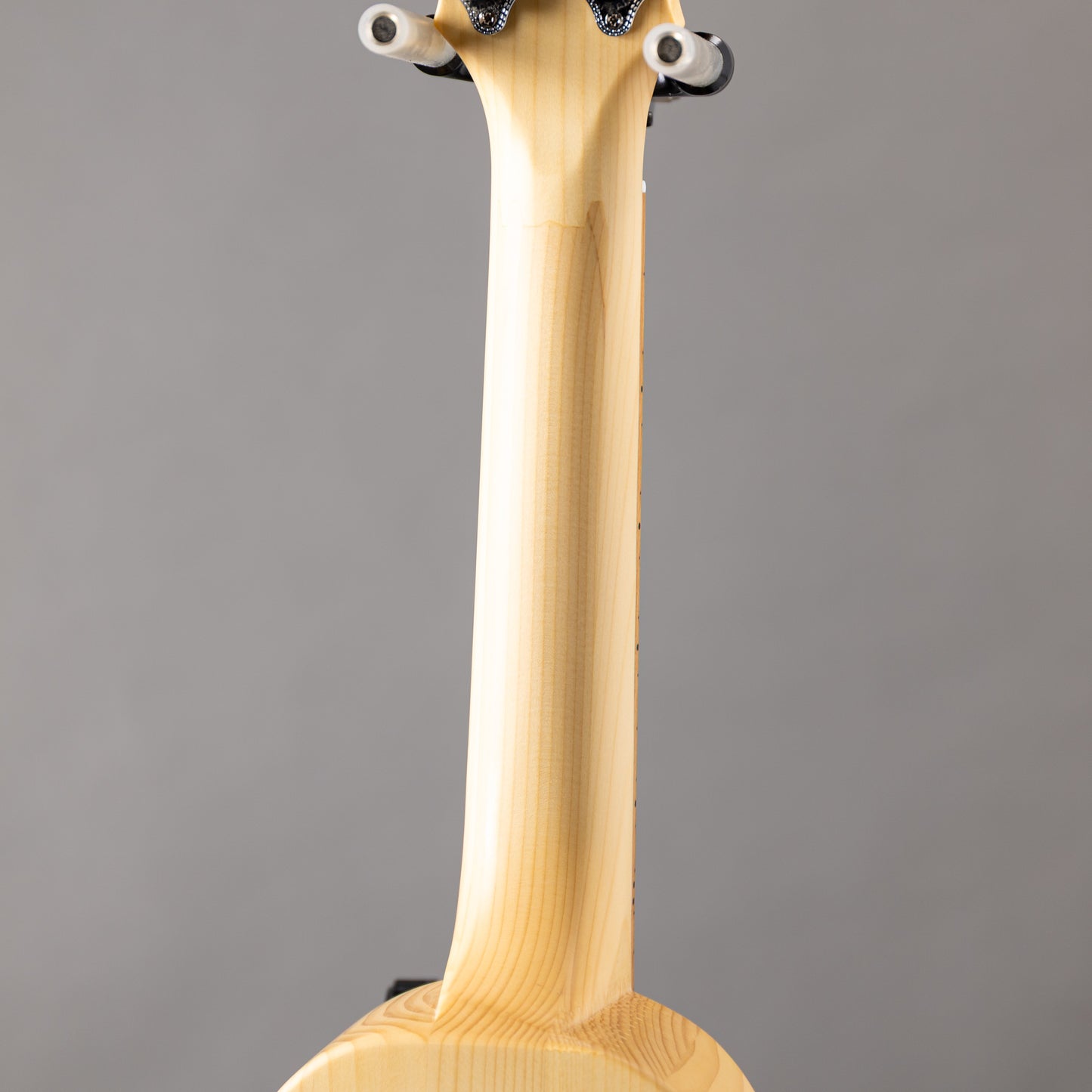 Quiam Ezo’s Ukulele Through neck Soprano さくら