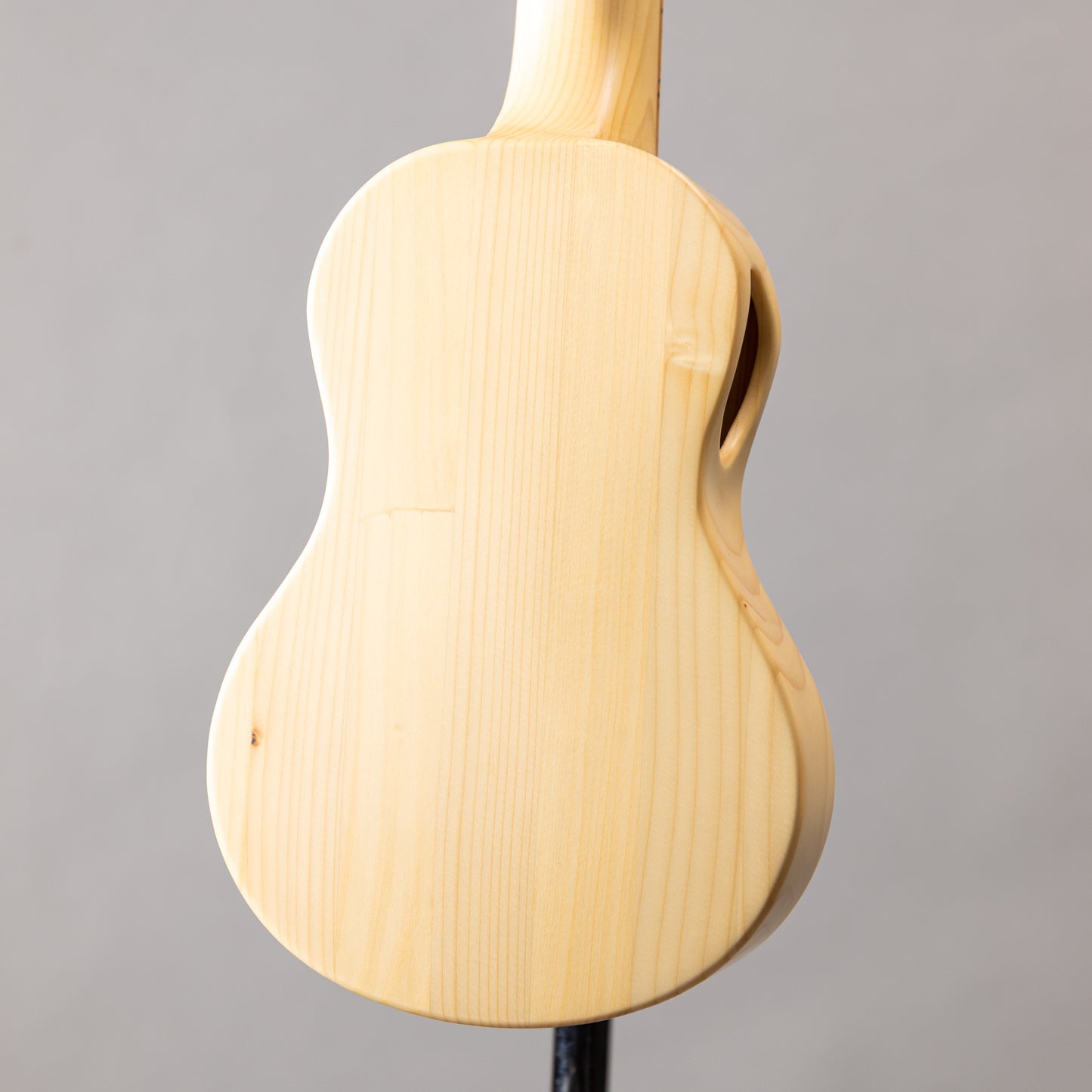 Quiam Ezo’s Ukulele Through neck Soprano さくら