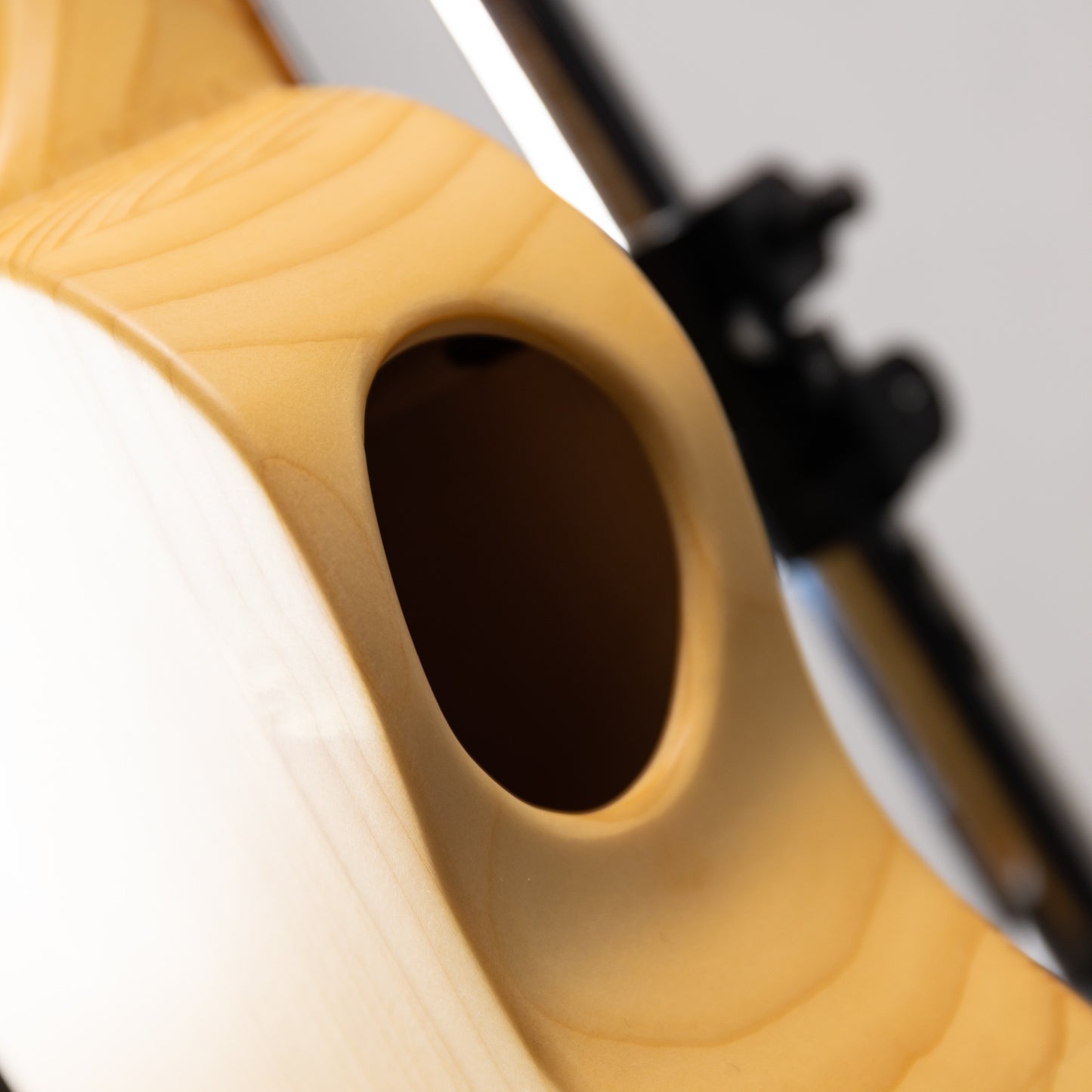 Quiam Ezo’s Ukulele Through neck Soprano さくら