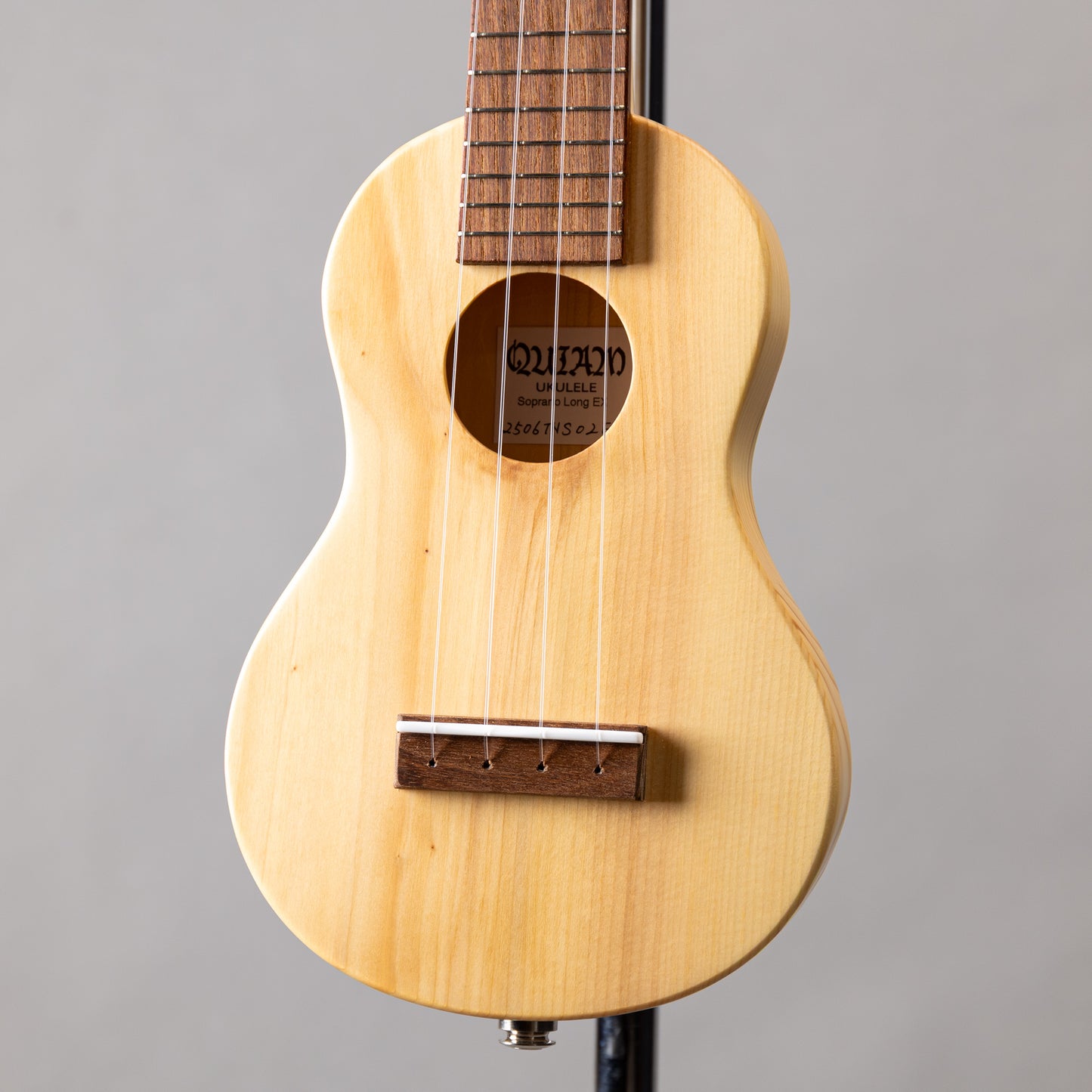 Quiam Ezo’s Ukulele Through neck Soprano LongEX