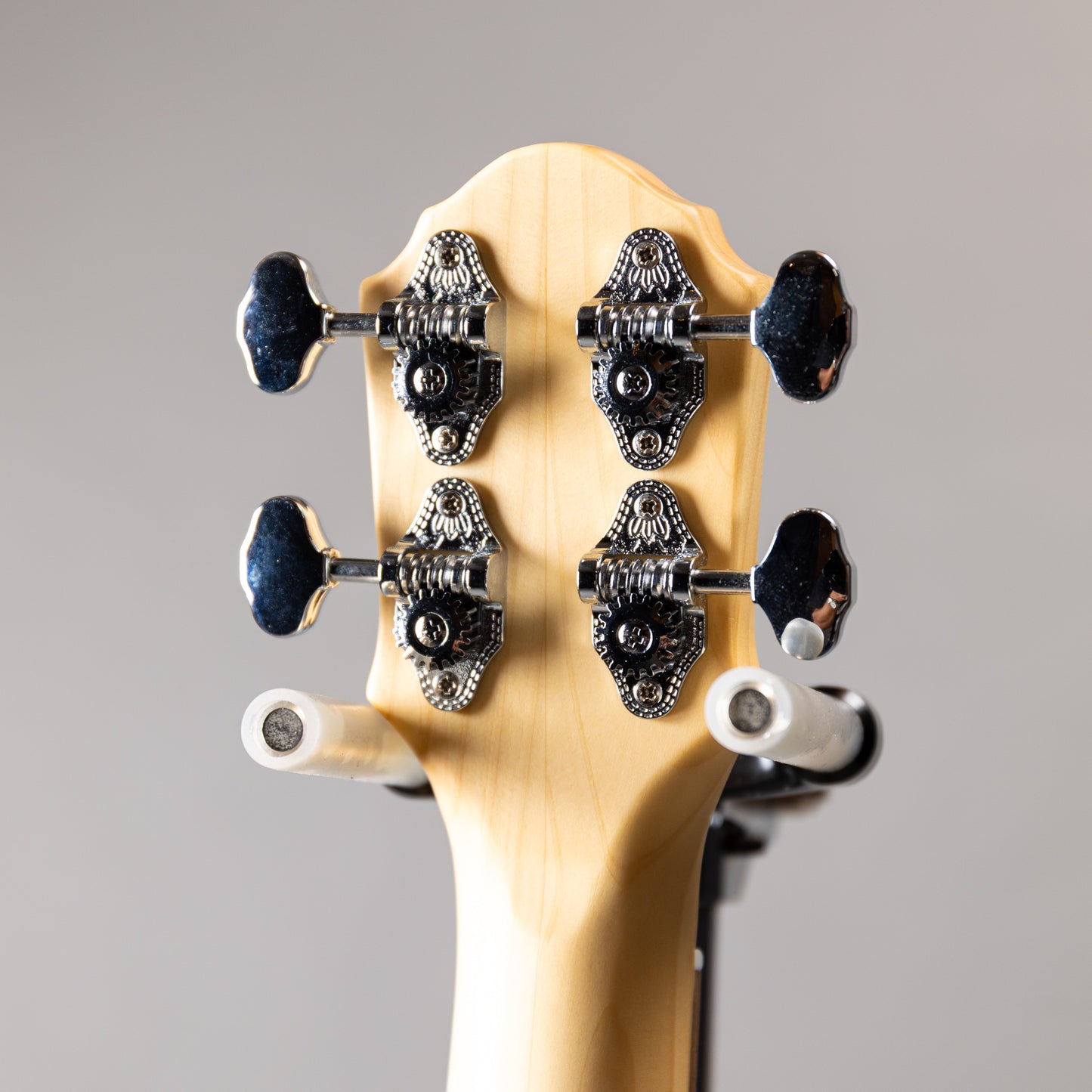 Quiam Ezo’s Ukulele Through neck Soprano LongEX