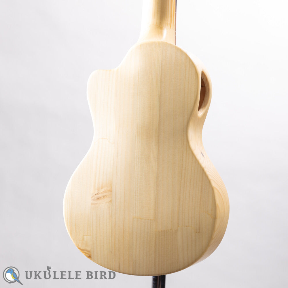 Quiam Ezo's Ukulele Throughneck Concert F