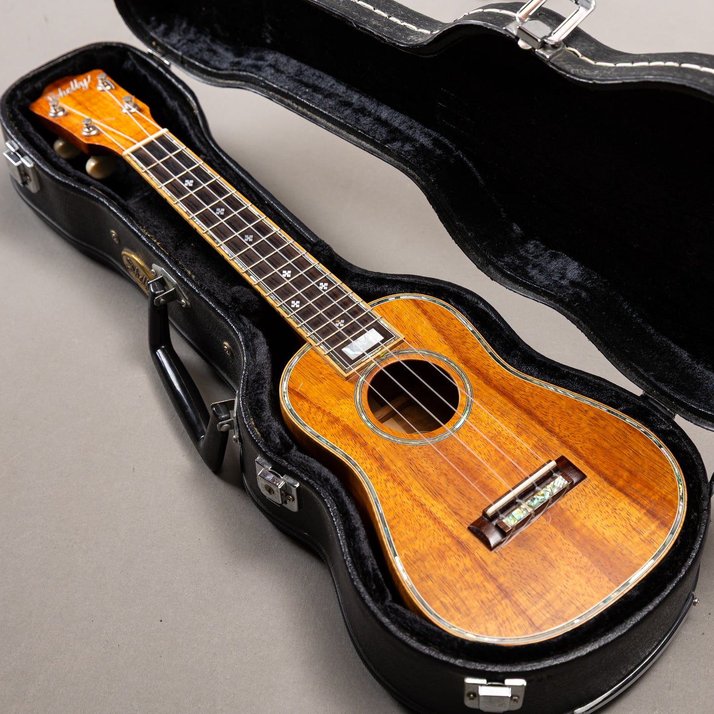 Shelly SS-Ukulele  2000s