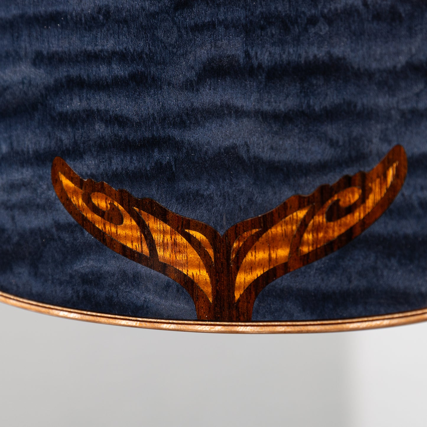 aNueNue aNN-Bwhale Baritone