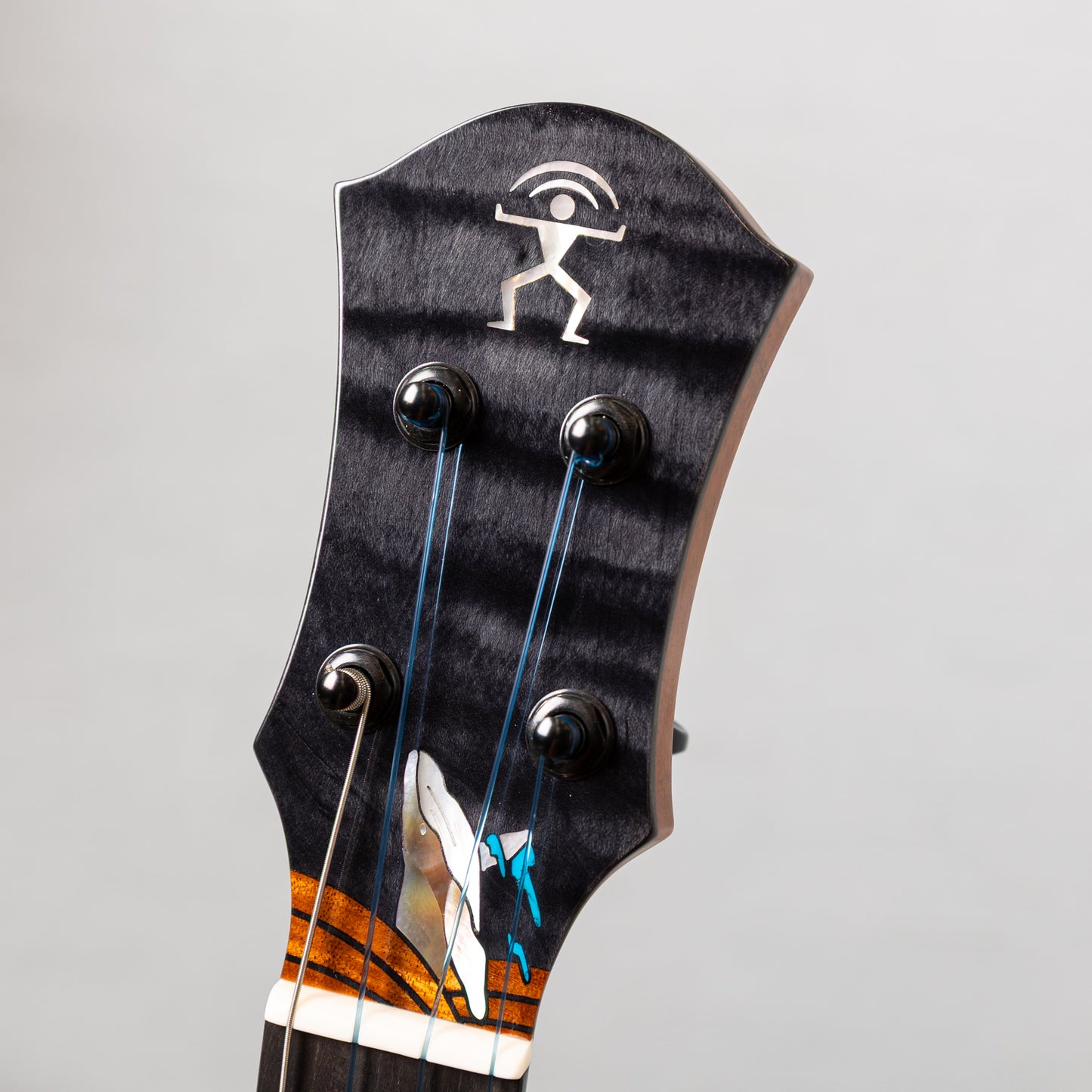 aNueNue aNN-Bwhale Baritone