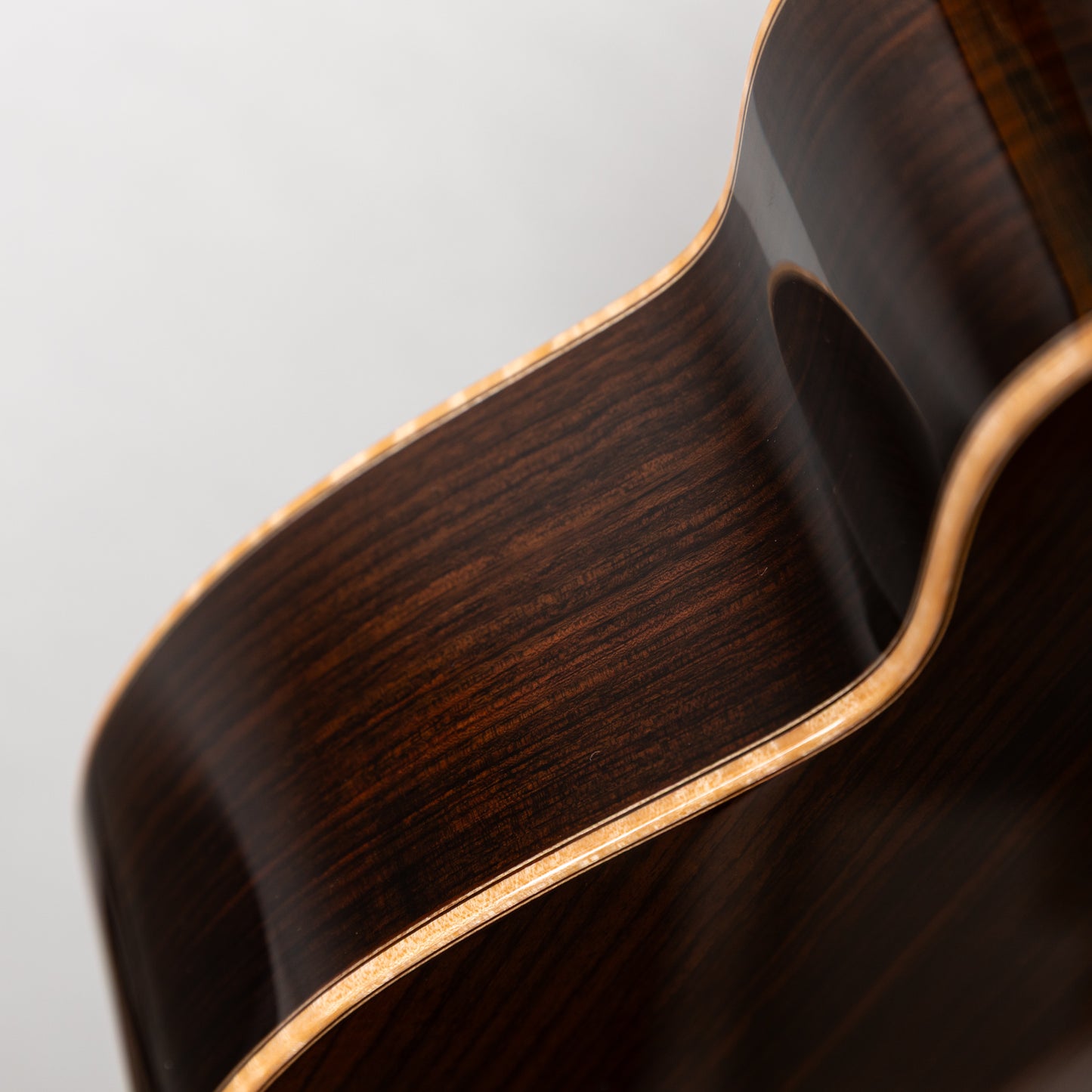 aNueNue aNN-Bwhale Baritone