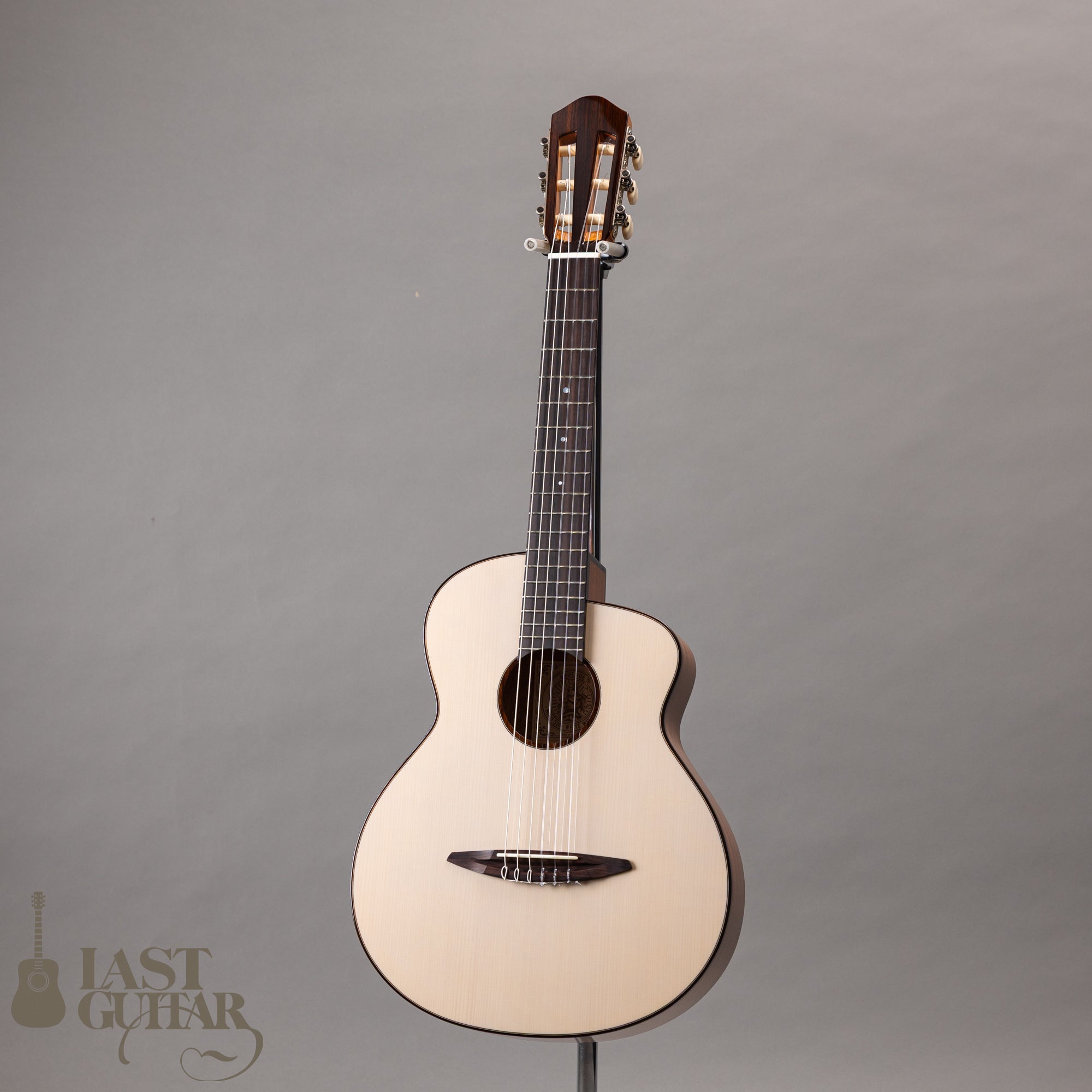 aNueNue Niño 520 White Winter (N520WW) – Ukulele Bird （株式会社