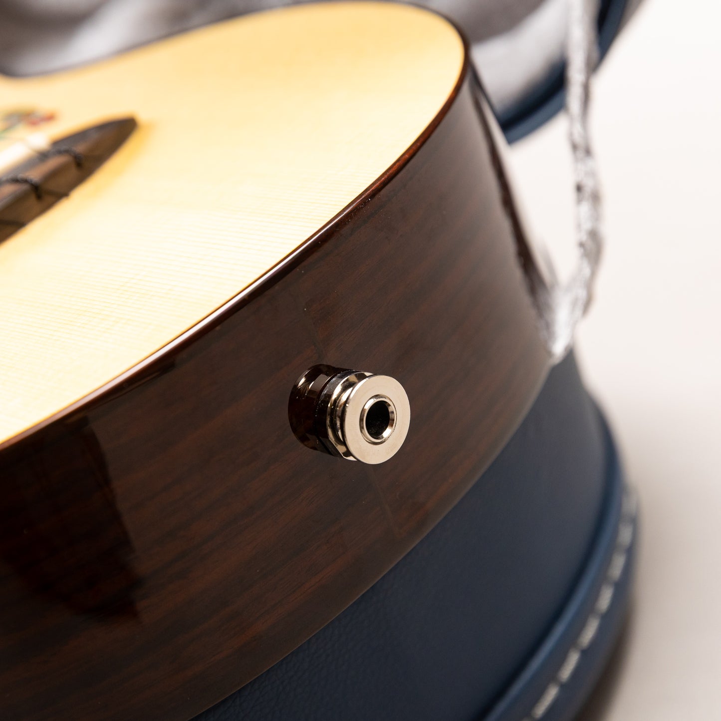 aNueNue aNN-UC200HB w/PU 2023年製 USED