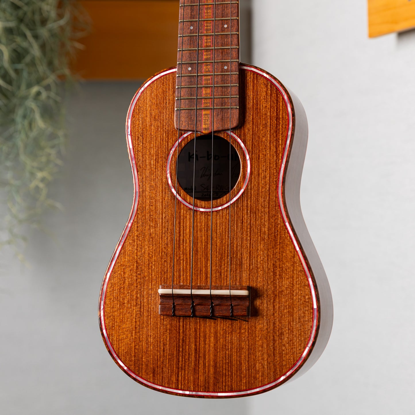 ki-bo-ukulele S4-RWGN-D